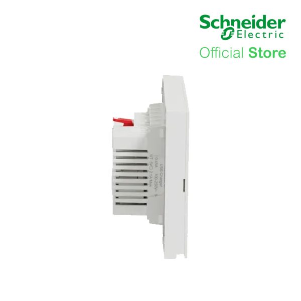 Schneider AvatarOn A 16A 250V 3 Pin USB Charger Universal Socket White A70426USB-UST-WE | Switch Outlet on Sale